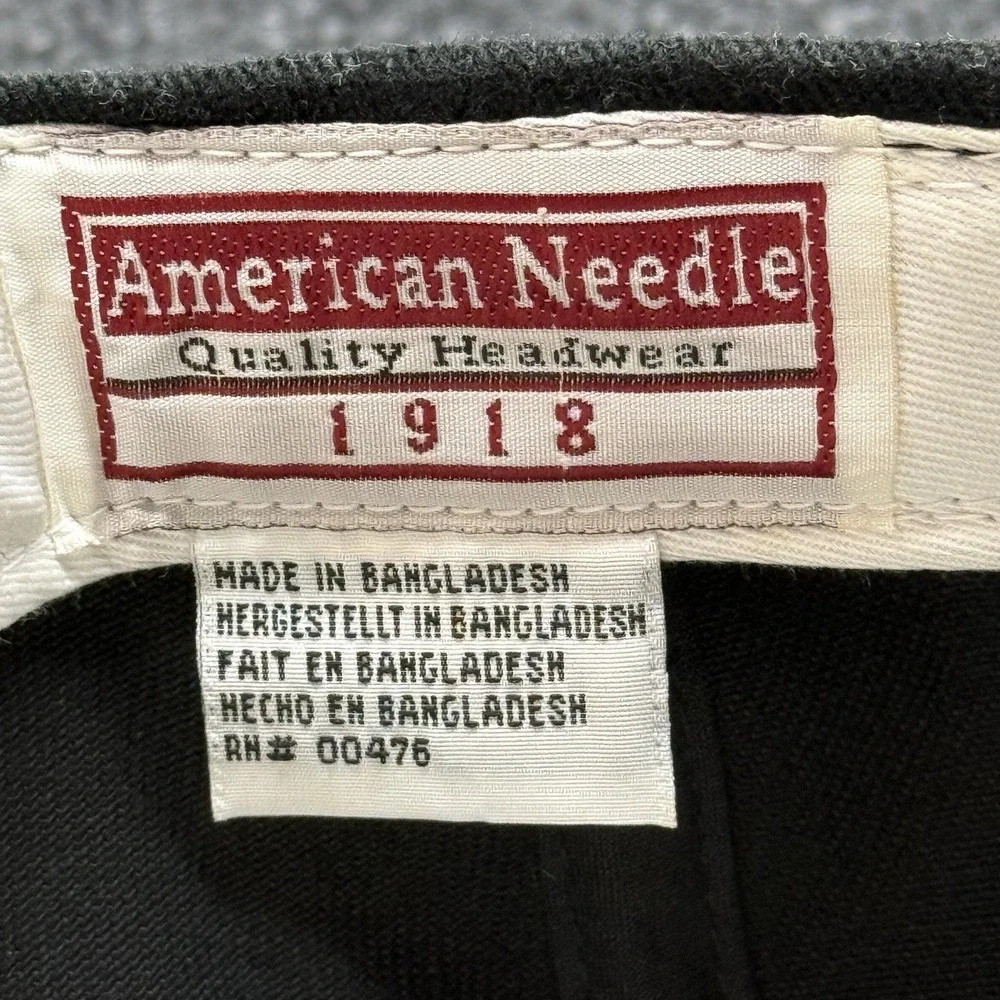 Pittsburgh Penguins Vintage Hat Strap Back‎ American Needle Robopen Strap